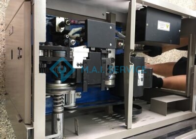 เครื่องแพ็คกล่องมือ2