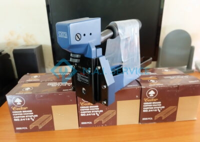 เครื่องเย็บกล่องแบบมือกดรุ่นHA19-34เครื่องเย็บกล่องระบบลม