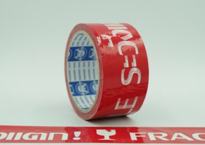 เทประวังแตกพื้นสีแดงตัวหนังสือสีขาว,เทประวังแตกพื้นสีขาวตัวหนังสือสีแดง