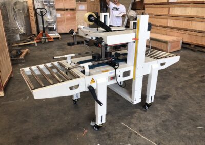 เครื่องปิดกล่อง