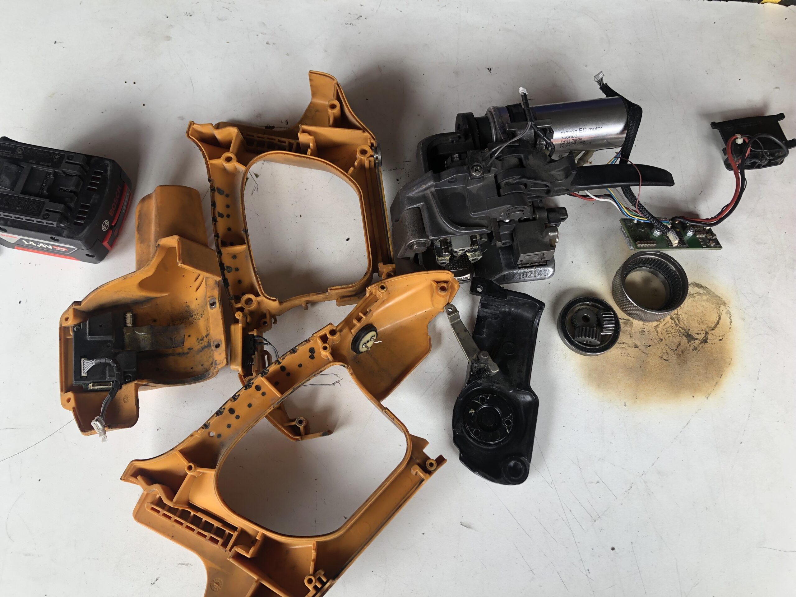 บริการซ่อมเครื่องรัดสายแบตเตอรี่,ซ่อมเครื่องรัดสายแบตเตอรี่