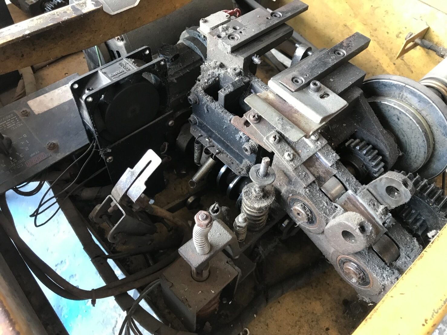 บริการซ่อมเครื่องแพ็คกล่อง,ซ่อมเครื่องรัดกล่อง