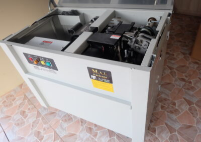 เครื่องรัดกล่อง,เครื่องรัดกล่องกึ่งอัตโนมัติ,เครื่องรัดกล่องจีนรุ่นKZB-I