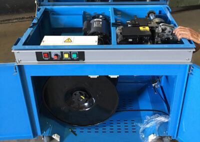 เครื่องรัดกล่อง,เครื่องรัดกล่องกึ่งอัตโนมัติ WE-801UD