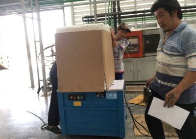 เครื่องรัดกล่อง,เครื่องรัดกล่องกึ่งอัตโนมัติ,เครื่องรัดกล่องจีนรุ่นKZB-I